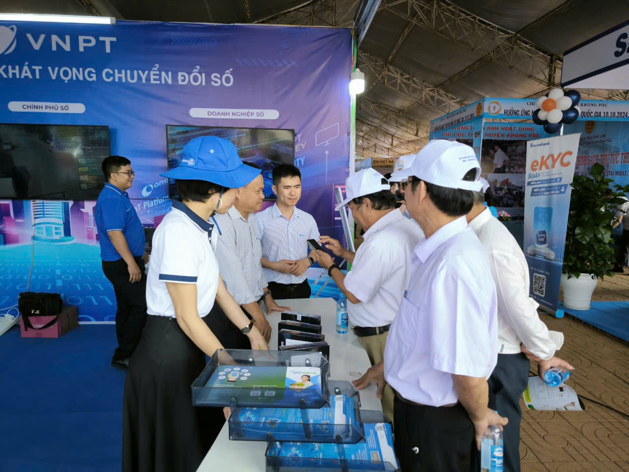 vnpt-dak-lak-tham-gia-ngay-hoi-chuyen-doi-so-krong-pac-3